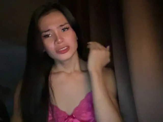 Live sex webcam photo for HolyCockxx #276375903