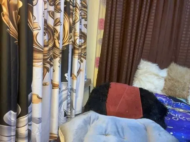 Live sex webcam photo for HolyCockxx #292293551