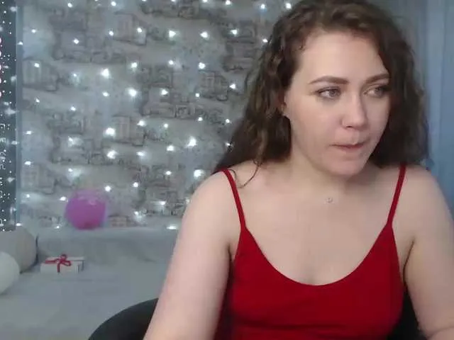 Live sex webcam photo for HolyMaria #277157285