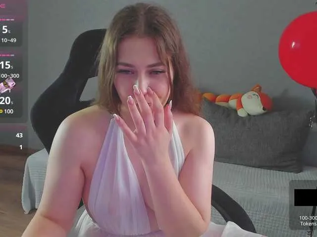 Live sex webcam photo for HolyMaria #290175821
