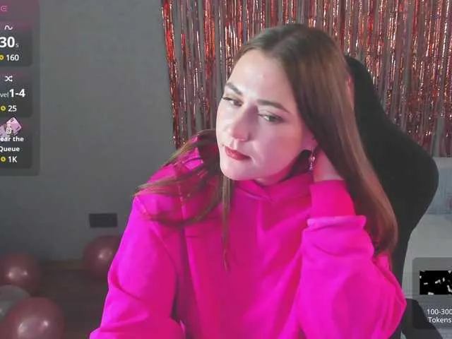 Live sex webcam photo for HolyMaria #290285728