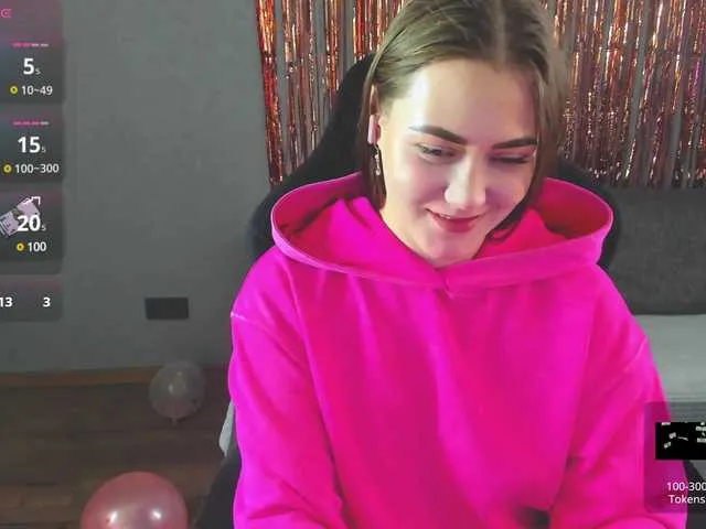 Live sex webcam photo for HolyMaria #290314403