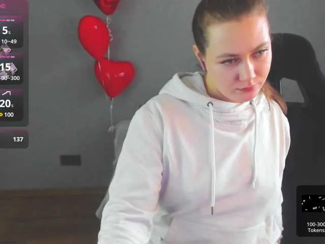 Live sex webcam photo for HolyMaria #290533439