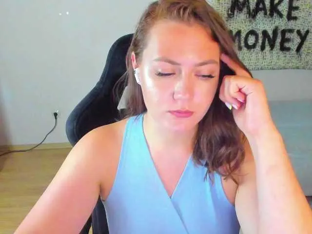 Live sex webcam photo for HolyMaria #291277490