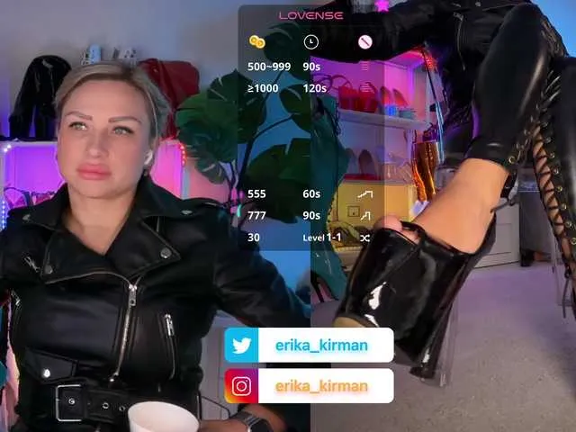 Live sex webcam photo for HomePussy1 #292307840