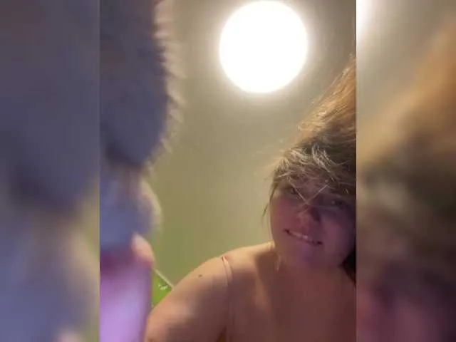 Live sex webcam photo for Homely #288365822