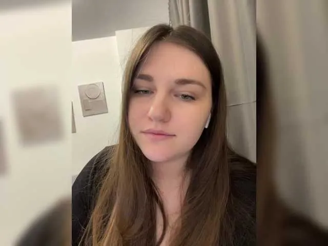 Live sex webcam photo for Homely #290707225