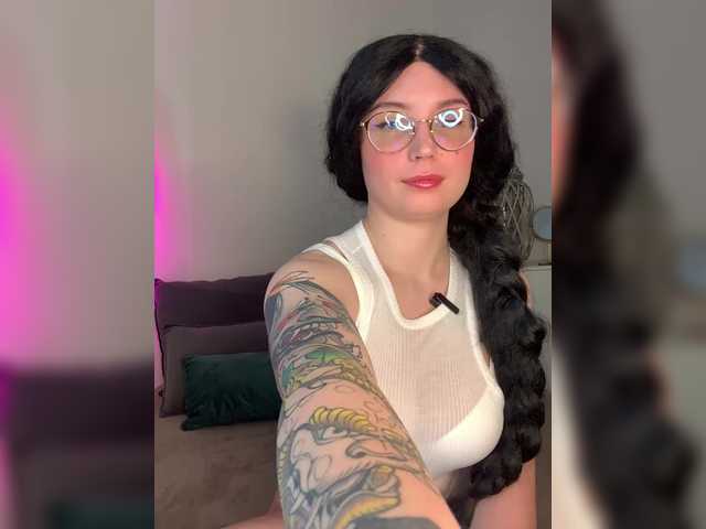 Live sex webcam photo for HomptyDompty #290501359