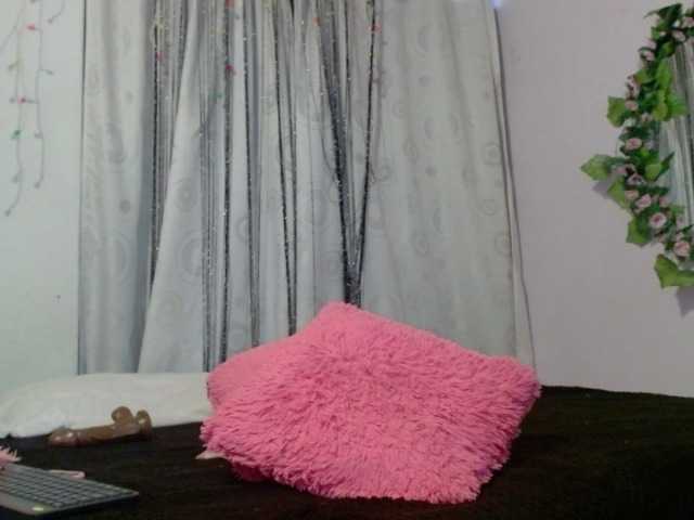 Live sex webcam photo for Honey-Girls #277483241