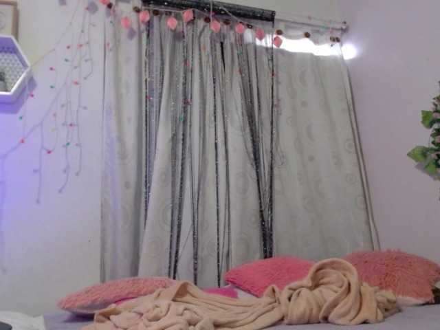 Live sex webcam photo for Honey-Girls #277501853