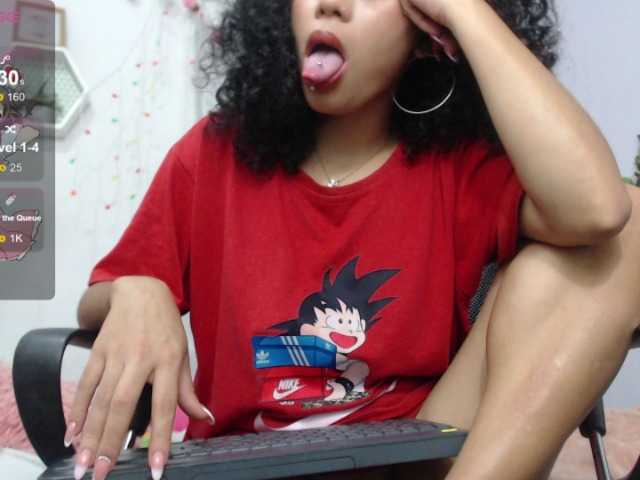 Live sex webcam photo for Honey-Girls #277779680