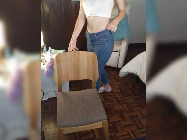 Live sex webcam photo for Honey-Petty #273962869