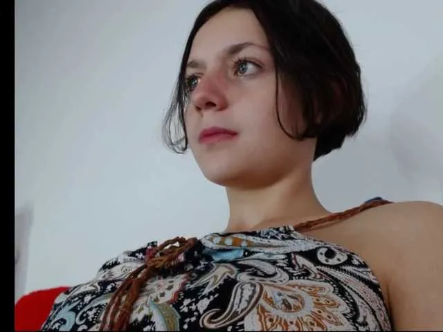 Live sex webcam photo for Honey-Petty #274069923