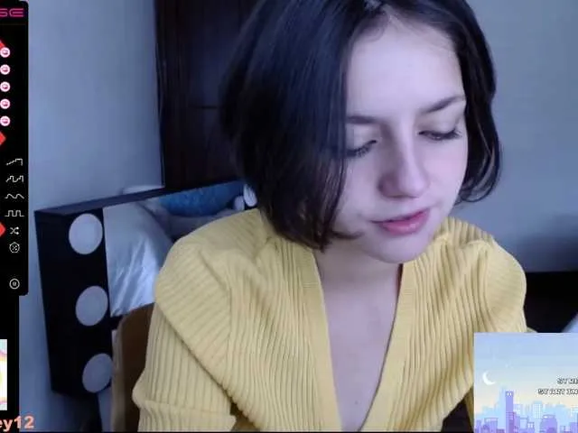 Live sex webcam photo for Honey-Petty #274223589