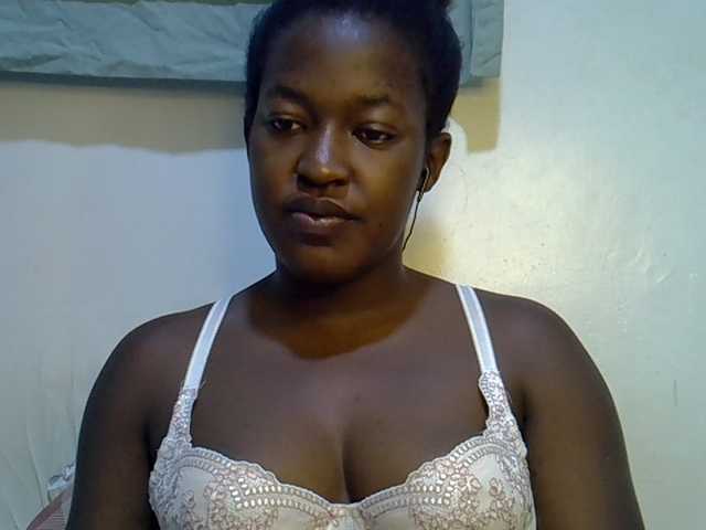 Live sex webcam photo for Honey-drop #293682615