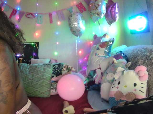 Live sex webcam photo for Honey0811 #274347926