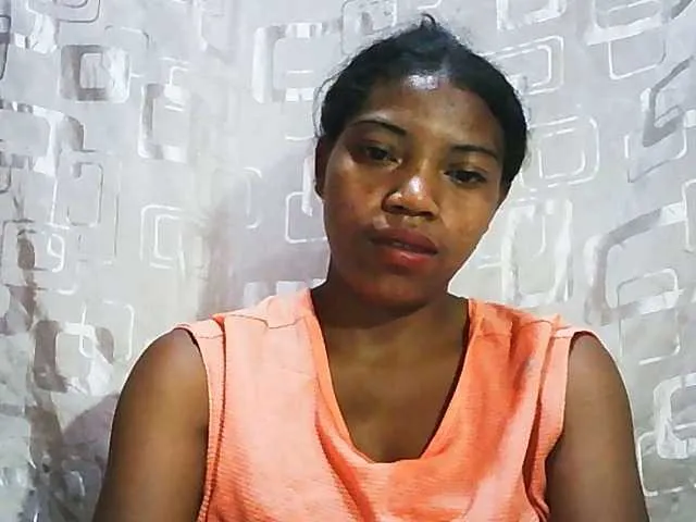 Live sex webcam photo for Honey699 #290424820