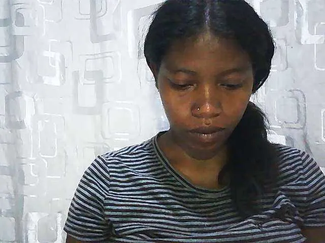 Live sex webcam photo for Honey699 #290940273