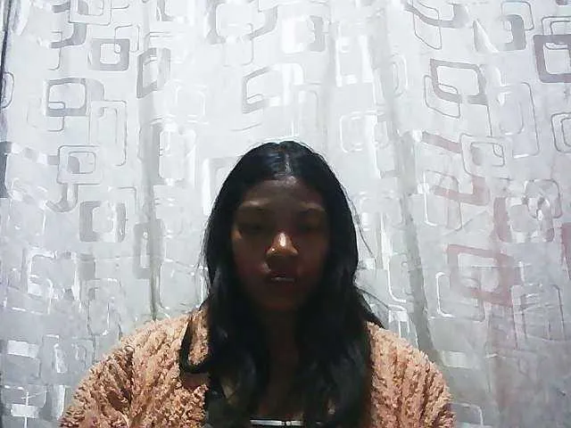Live sex webcam photo for Honey699 #291405097