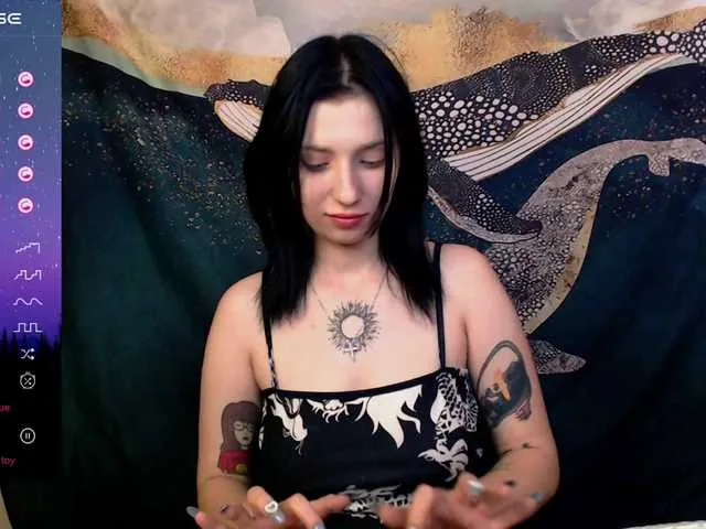 Live sex webcam photo for HoneyAlice #276514985