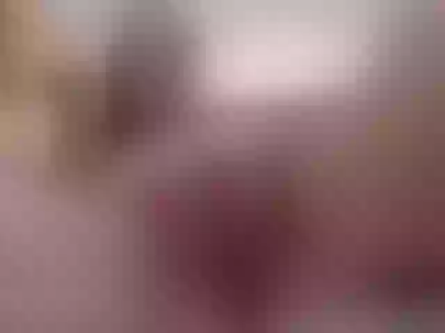 Live sex webcam photo for HoneyT33n #272891470