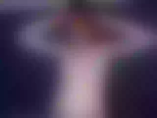 Live sex webcam photo for HoneyT33n #273596825
