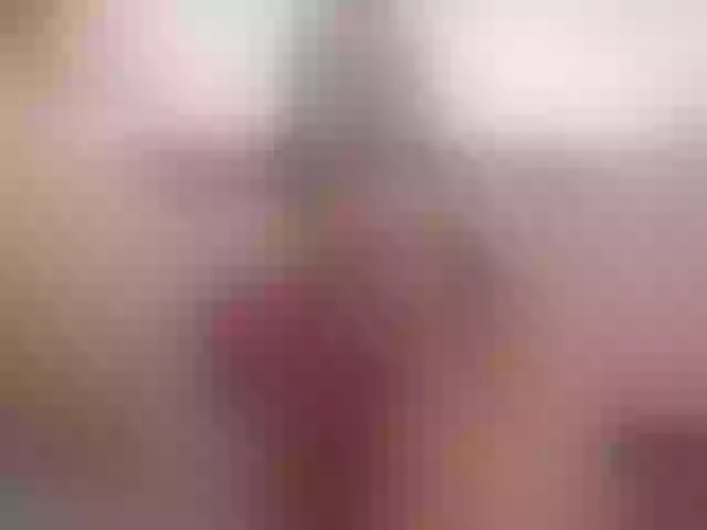 Live sex webcam photo for HoneyT33n #273769780