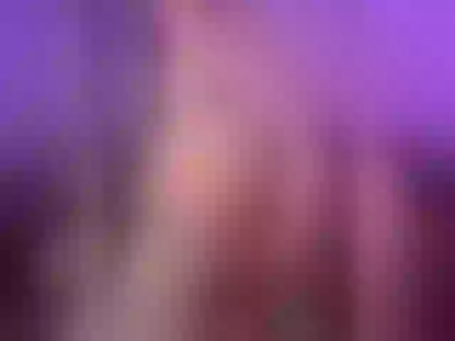 Live sex webcam photo for Honeycouple #292202943