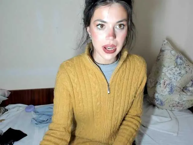 Live sex webcam photo for Honeykrisspussy #293544258