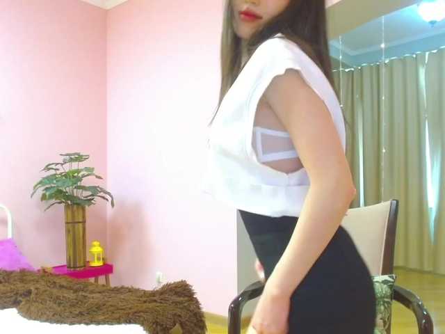 Live sex webcam photo for HongCute #272171293