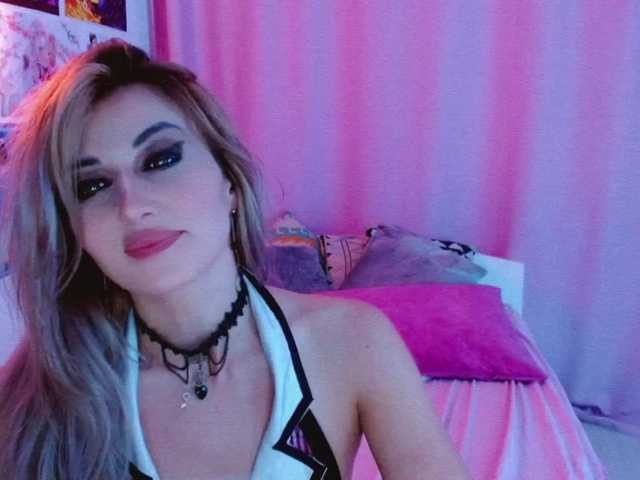 Live sex webcam photo for HongiMuni #273727757