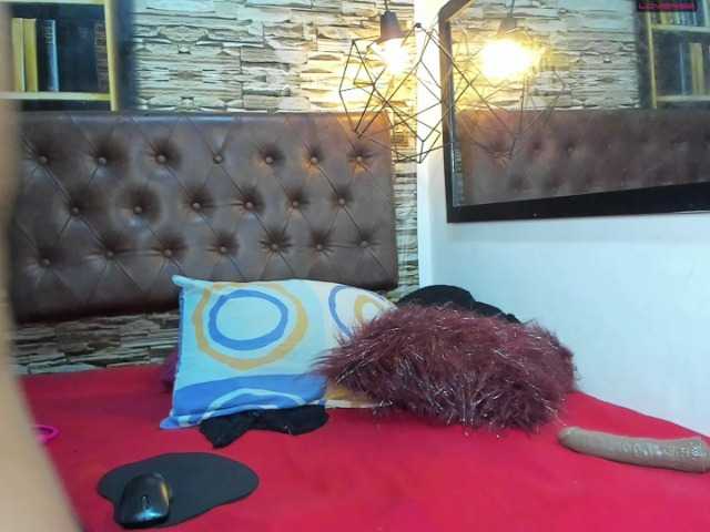 Live sex webcam photo for Honniecutex #273830512