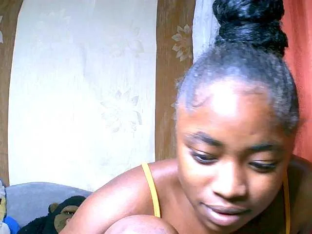 Live sex webcam photo for Honoratte #291346280