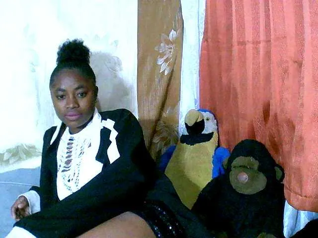 Live sex webcam photo for Honoratte #291389628