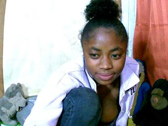 Live sex webcam photo for Honoratte #291412649