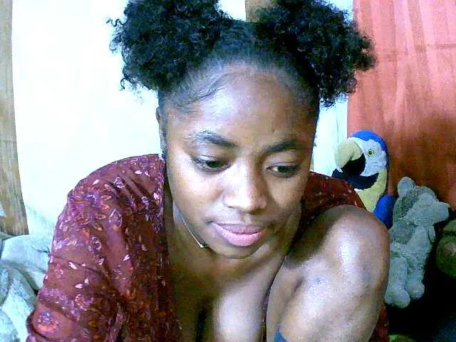 Live sex webcam photo for Honoratte #291417919