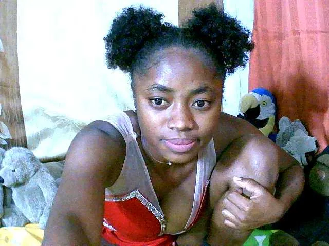 Live sex webcam photo for Honoratte #291419324