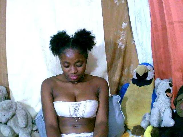 Live sex webcam photo for Honoratte #291432053