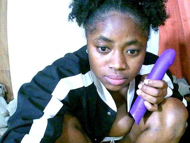Live sex webcam photo for Honoratte #291436012