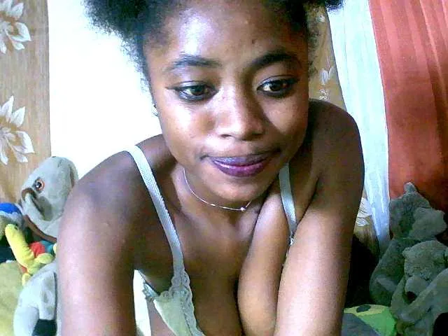 Live sex webcam photo for Honoratte #291540199