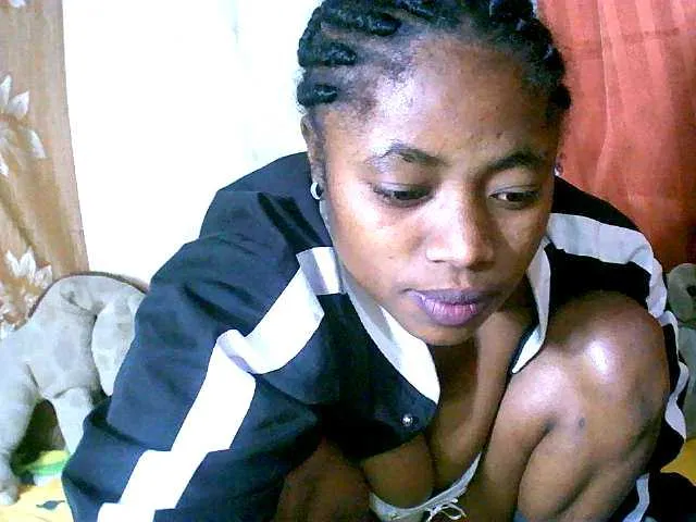 Live sex webcam photo for Honoratte #291579527