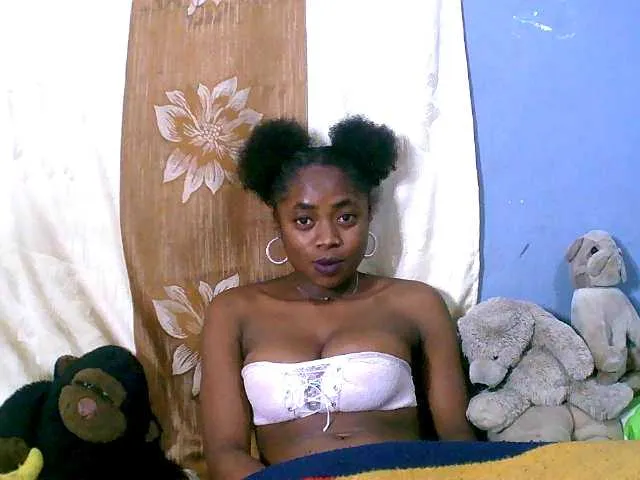Live sex webcam photo for Honoratte #291713981