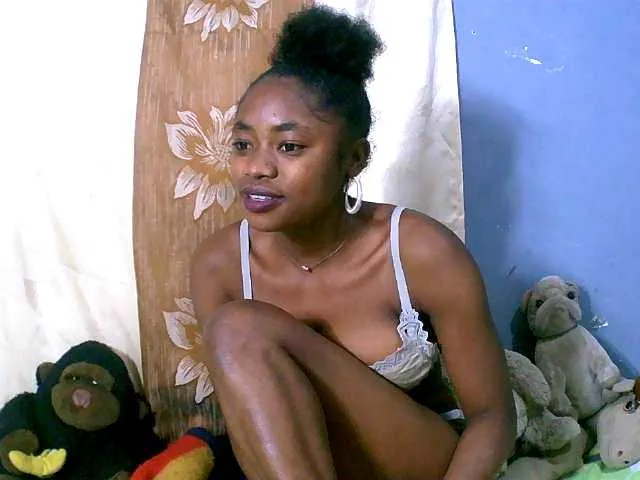 Live sex webcam photo for Honoratte #291749704