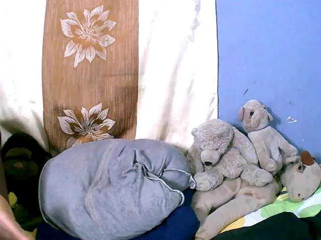 Live sex webcam photo for Honoratte #291760399