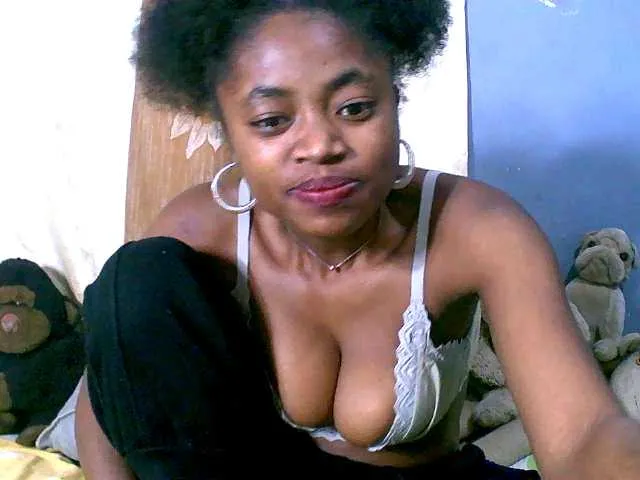 Live sex webcam photo for Honoratte #291771766