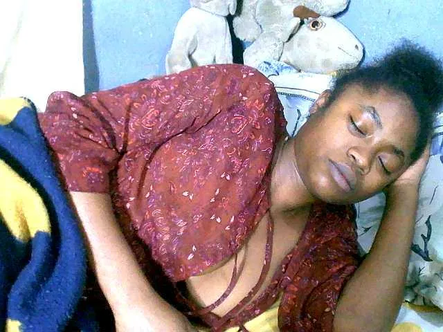 Live sex webcam photo for Honoratte #291990351