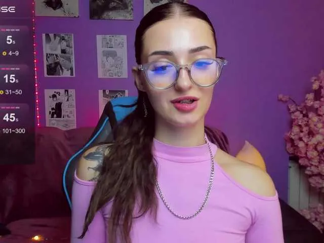 Live sex webcam photo for HoodrichYo #289332241