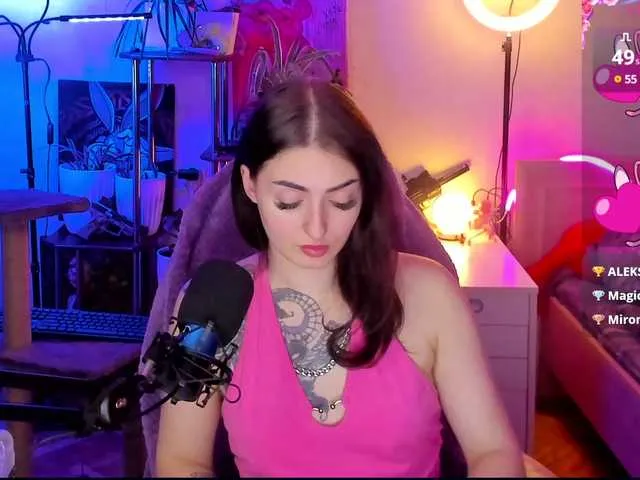 Live sex webcam photo for HoodrichYo #290237875