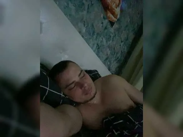 Live sex webcam photo for Hooligan1 #277704212