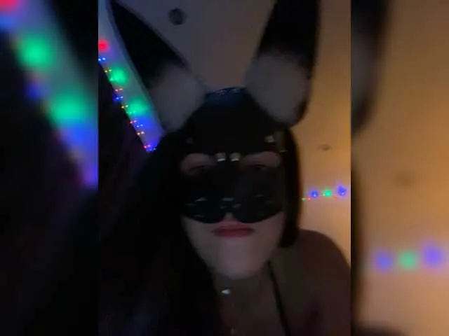 Live sex webcam photo for Hoooliganka #275773173